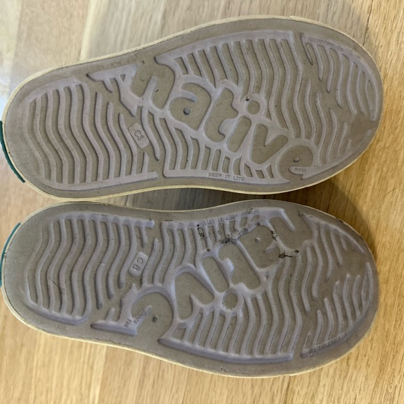 Purple sparkly natives in toddler size 8 - Picture 5 of 5